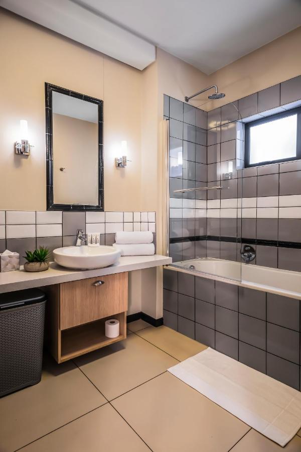 Corporate Rentals- The Vantage * Johannesburg