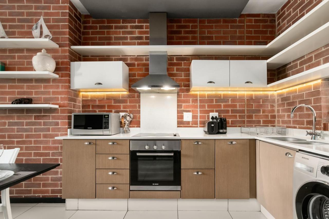 Apartment Easy - The Vantage Rosebank *