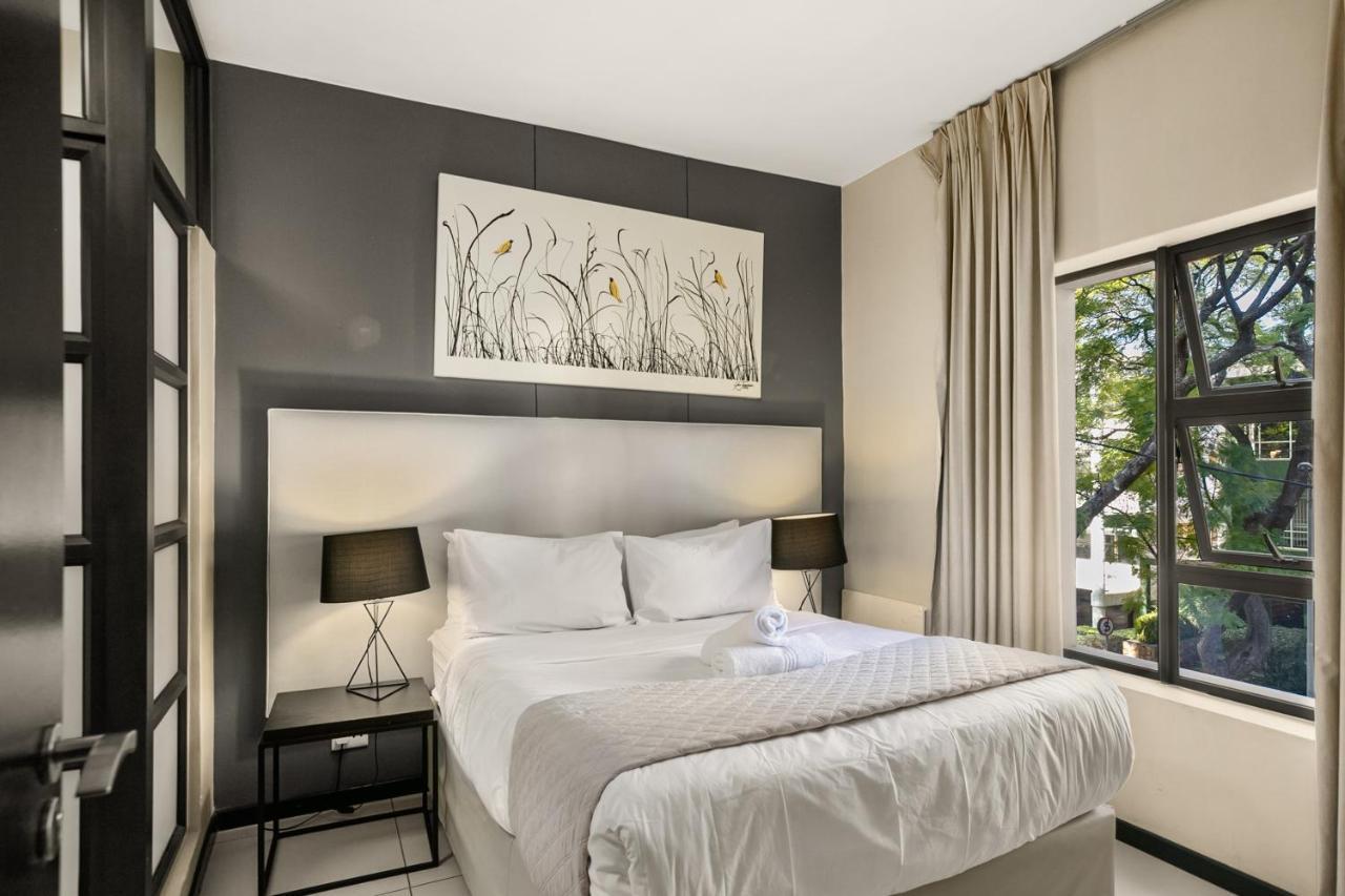 Easy - The Vantage Rosebank Apartment