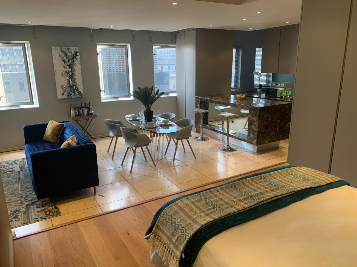 Joburg Gem With A Splash Of Chic & The Vibe! * Johannesburg