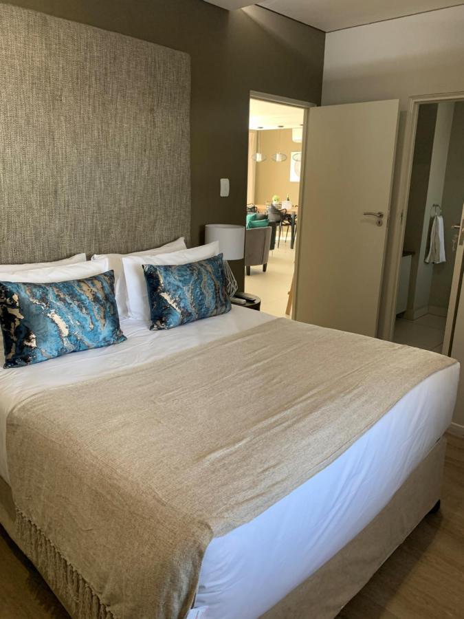Cag The Hub Bryanston * Johannesburg
