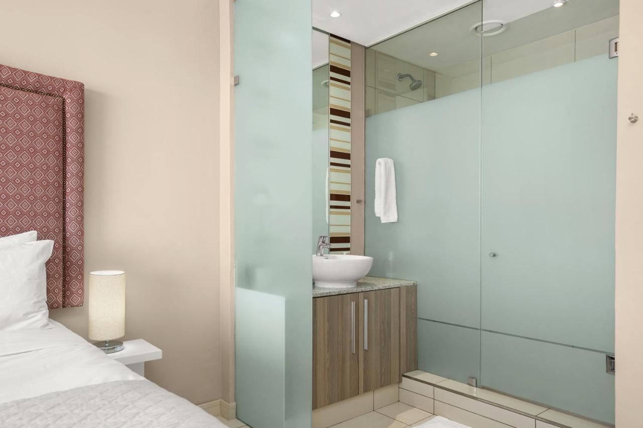 Easy - The Tyrwhitt Rosebank Johannesburg