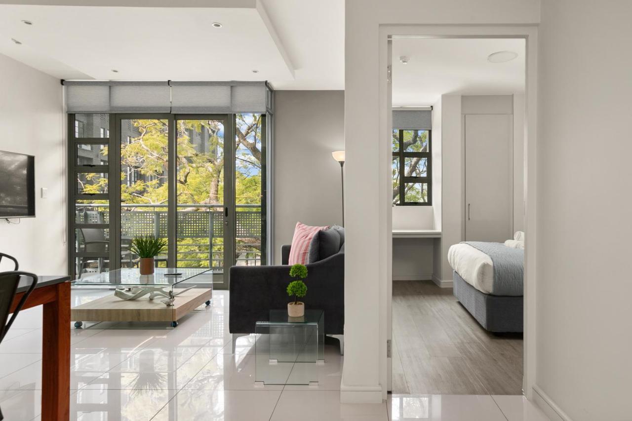 Apartment Easy - The Median Rosebank *