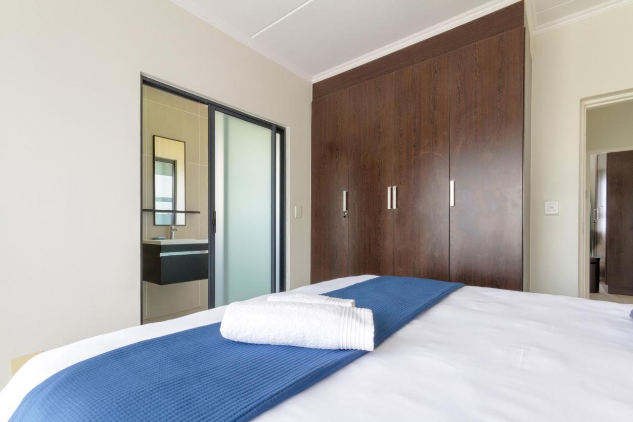Valentino Greenstone Ridge Wifinetflix Apartment Johannesburg