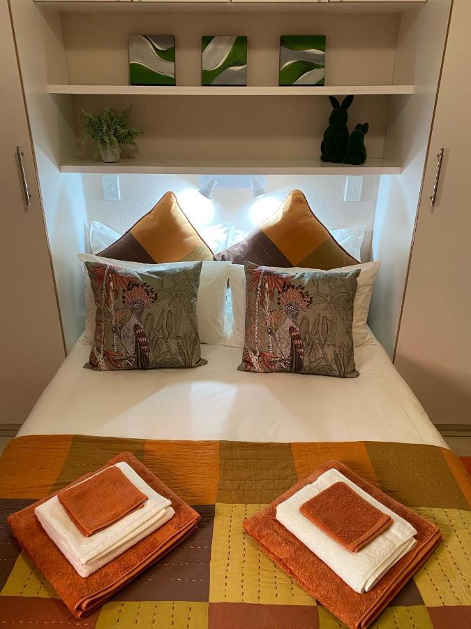 Harken House, Your Away From Home! Apartment
