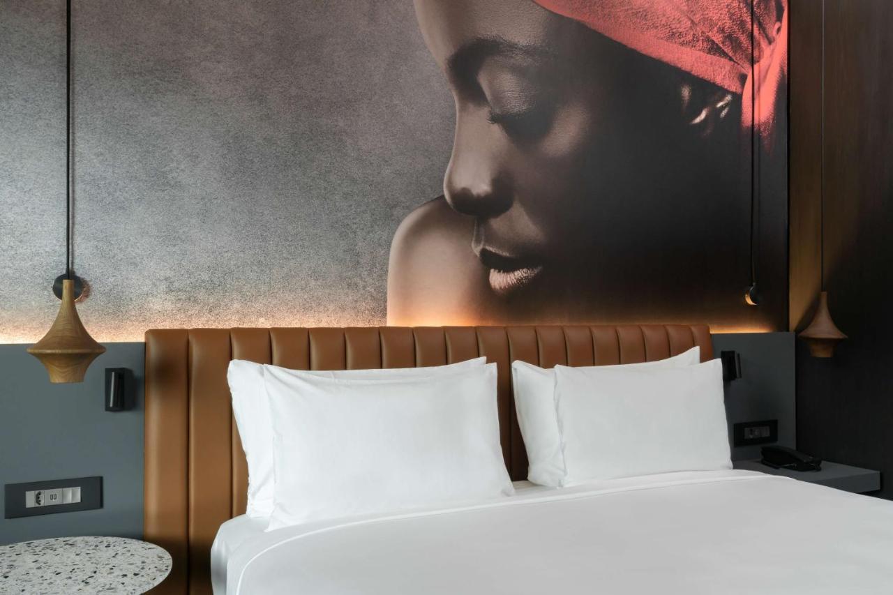 Radisson Red Rosebank 4* Johannesburg