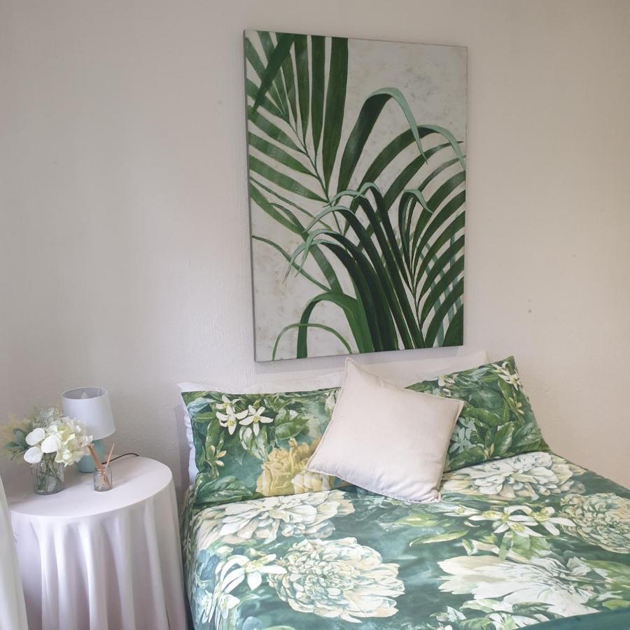 Apartment Waybury - A Cozy From ! *