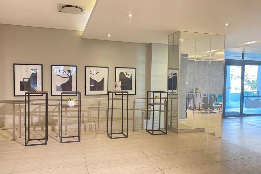 Dante's Sandton Skye Apartamento Joanesburgo