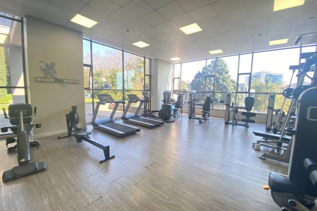 Apartamento Dante's Sandton Skye *
