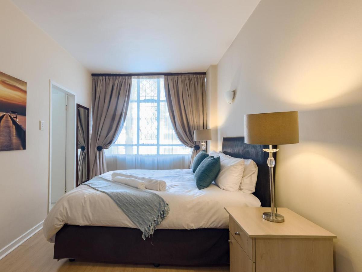 Căn hộ Rad - Illovo Mews 245 Oxford Road Johannesburg