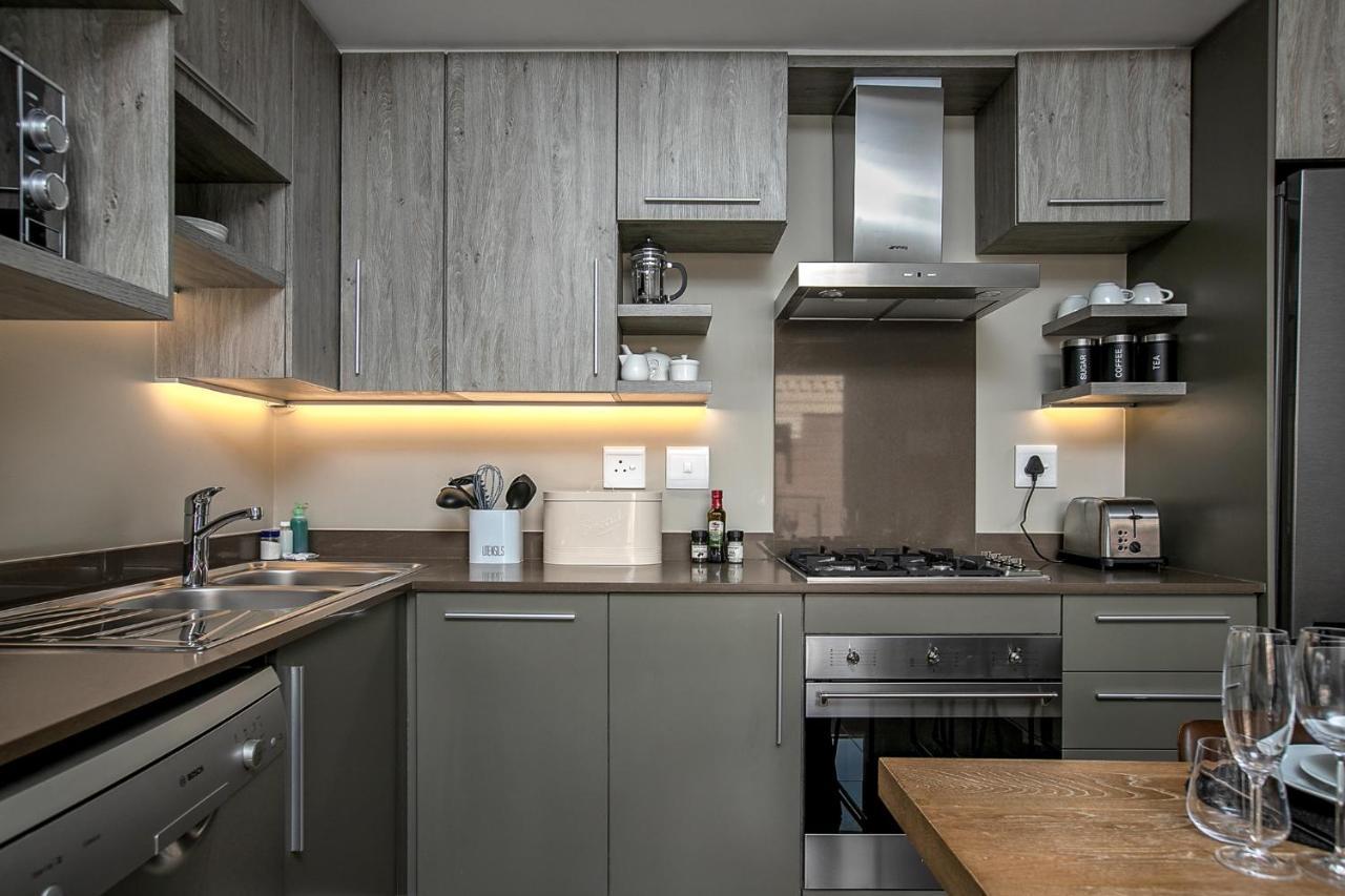 The Serviced Collection At The Tyrwhitt Rosebank Apartment Johannesburg