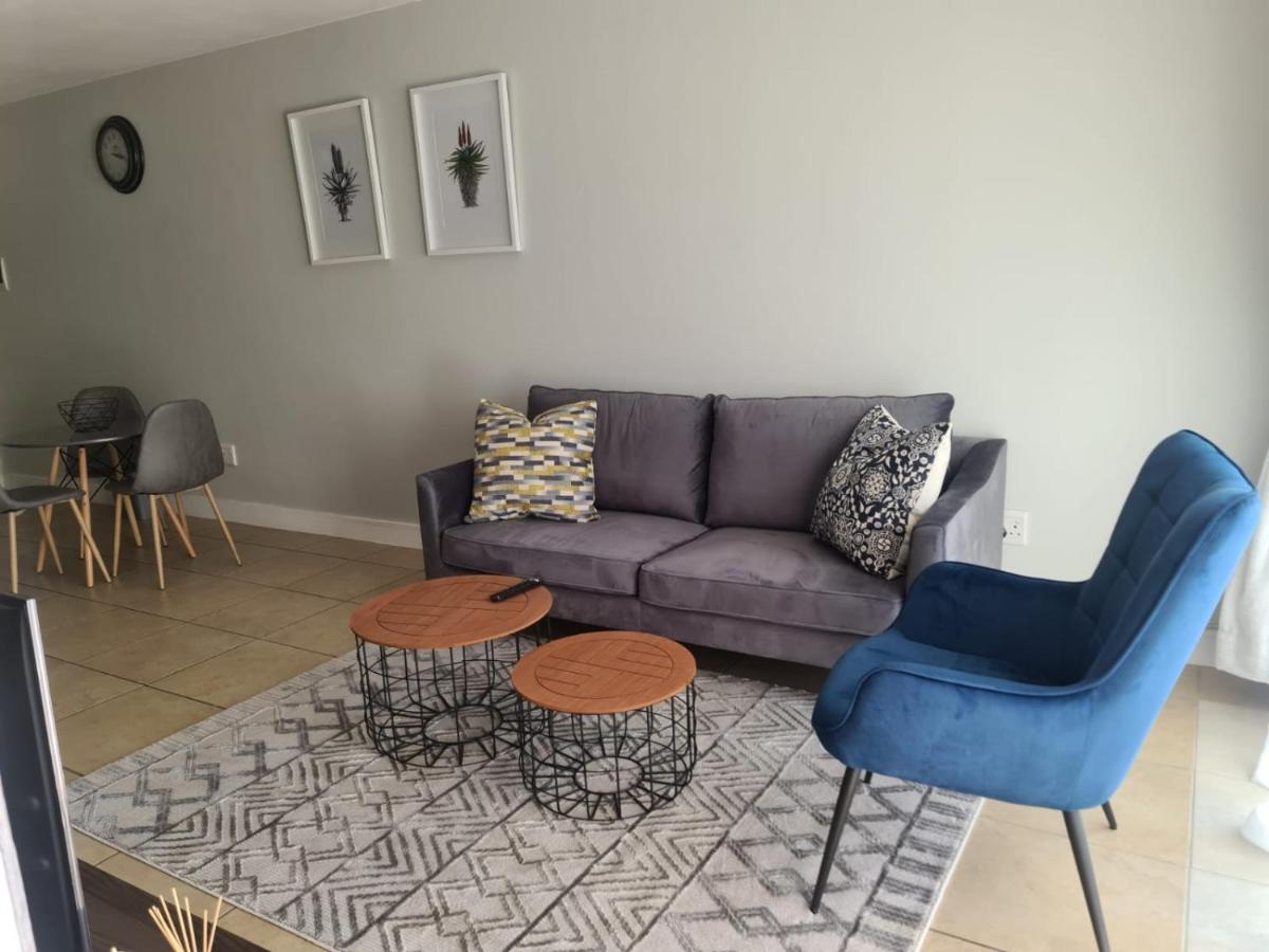The Cube Apartments, Unit 34 On De La Rey Road Apartment Johannesburg
