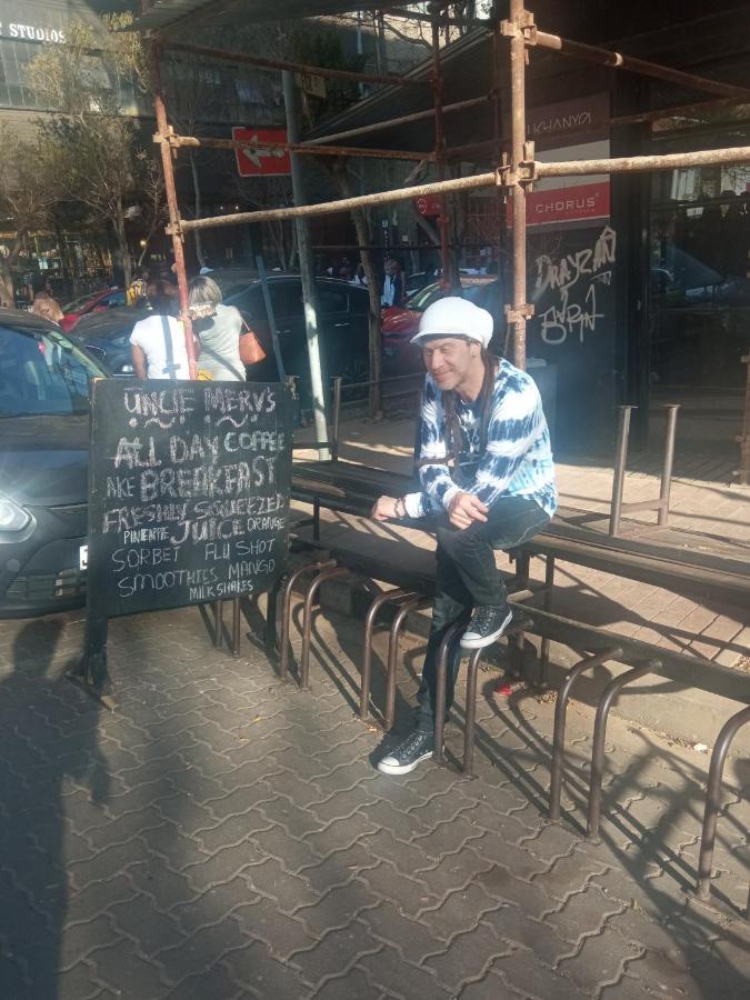 Maboneng Building Free Wifi And Swimming Pool
