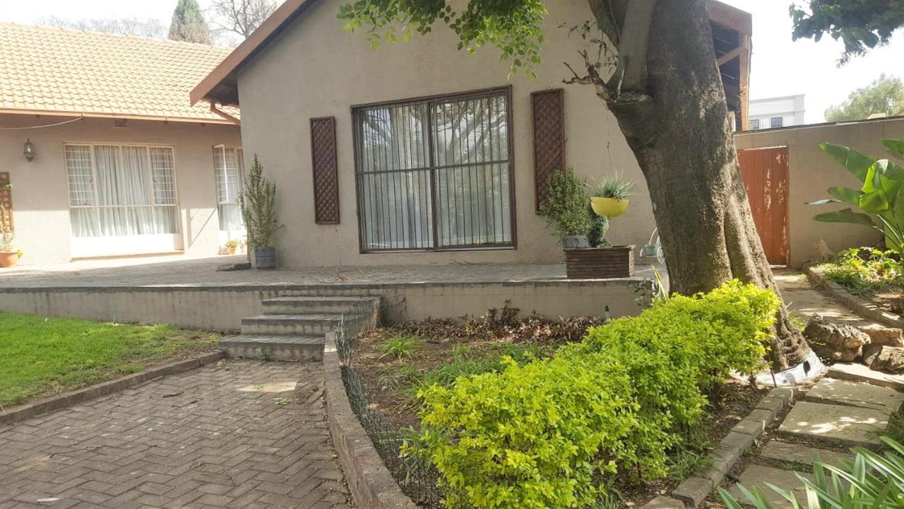 Apartment Dumelang Executive Lodge- In Sandton