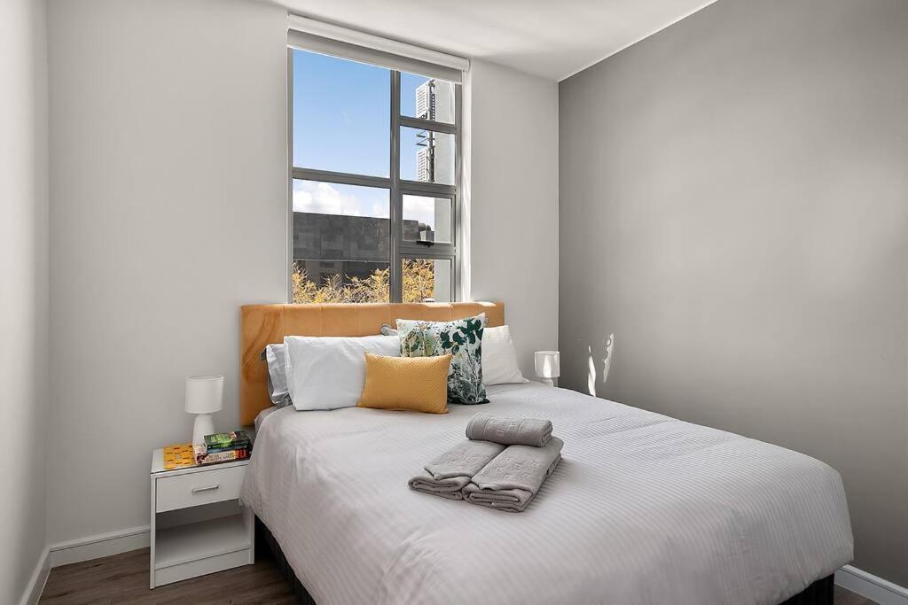 Apartment The Median Rosebank Luxury - Building With Generator