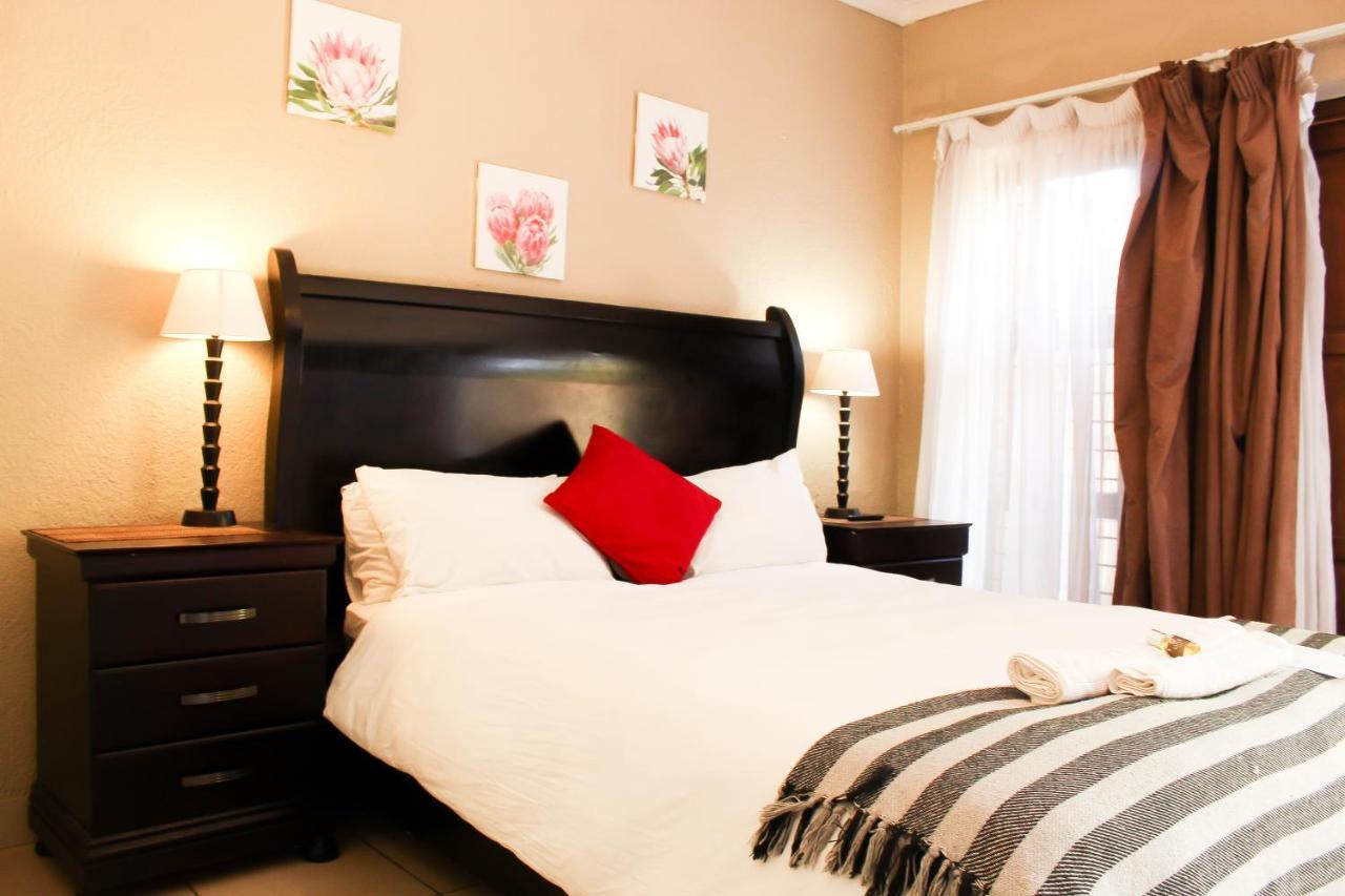 Dumelang Executive Lodge- In Sandton