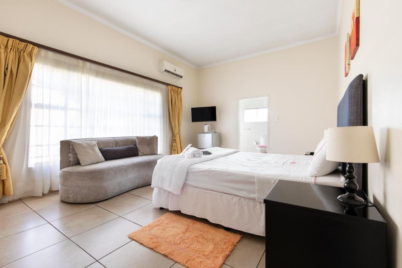 Casas Navio * Johannesburg