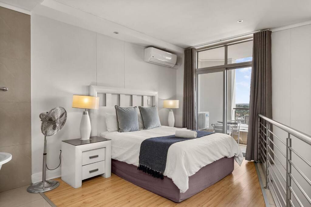 Hydro Sandton Penthouse Apartment Johannesburg