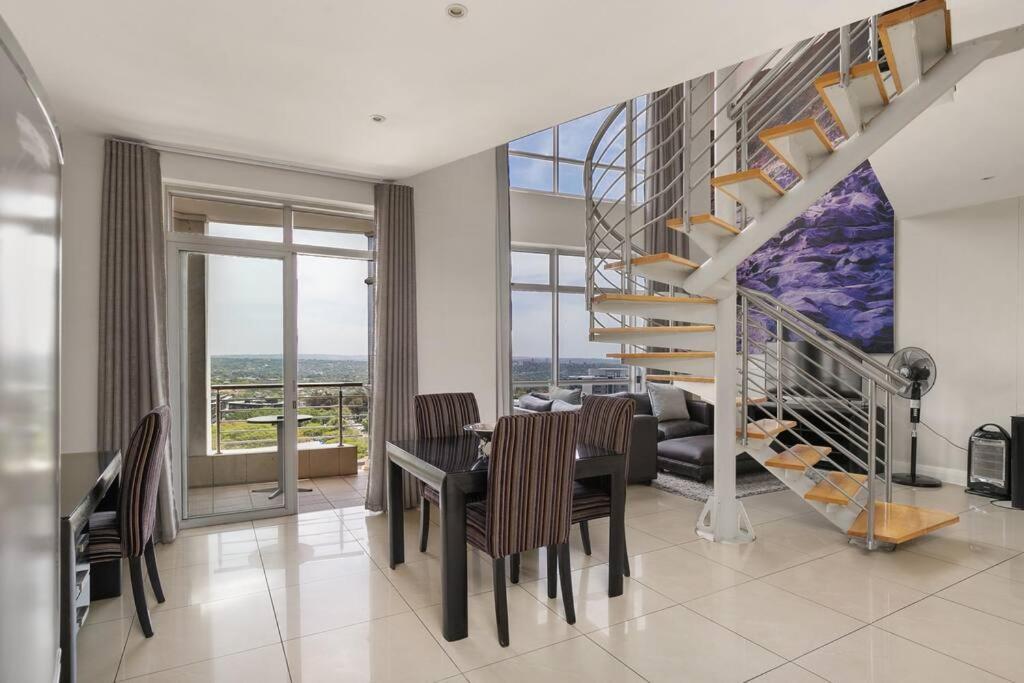 Hydro Sandton Penthouse Apartment Johannesburg