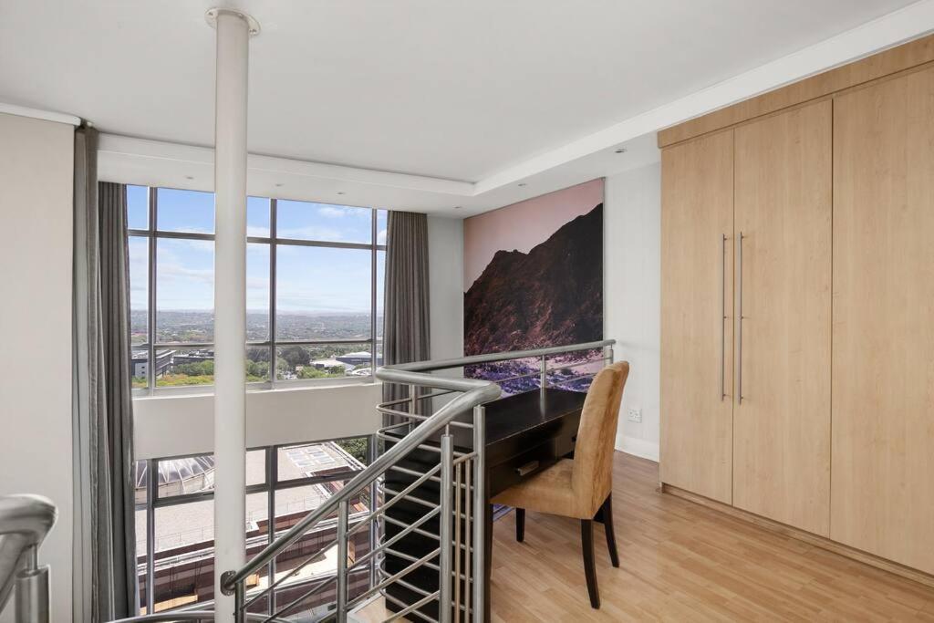 Hydro Sandton Penthouse