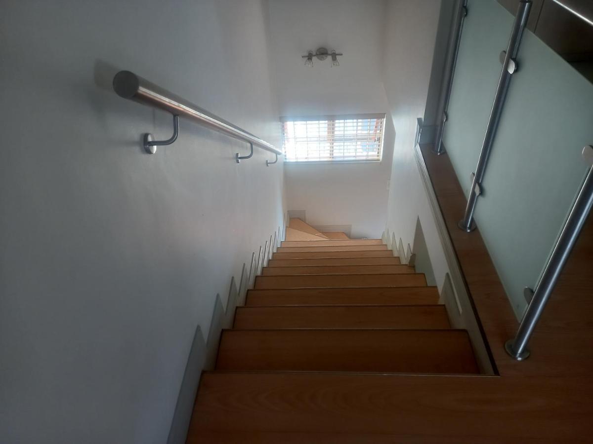 Mount Royal 16 - Large 1 Bed Căn hộ