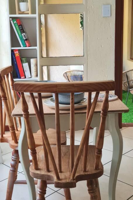 Apartamento Kami Kukakho: Stunning, Secure 2 Bed In Bryanston, Sandton Joanesburgo