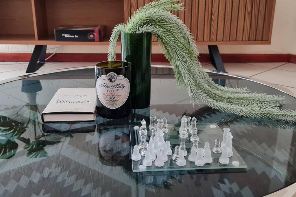Kami Kukakho: Stunning, Secure 2 Bed In Bryanston, Sandton * Joanesburgo