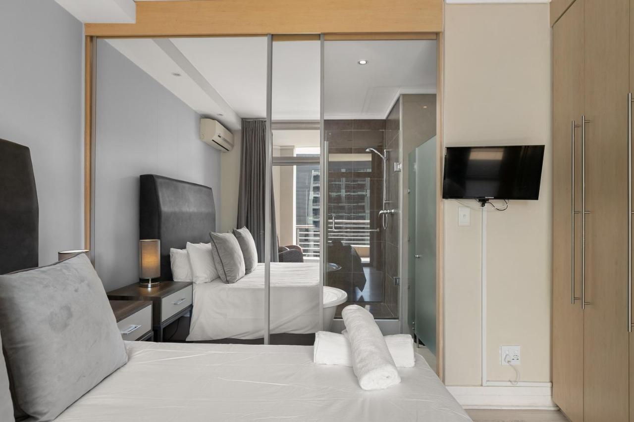 Hydro In Sandton - 2 Bedroom Apartment Johannesburg