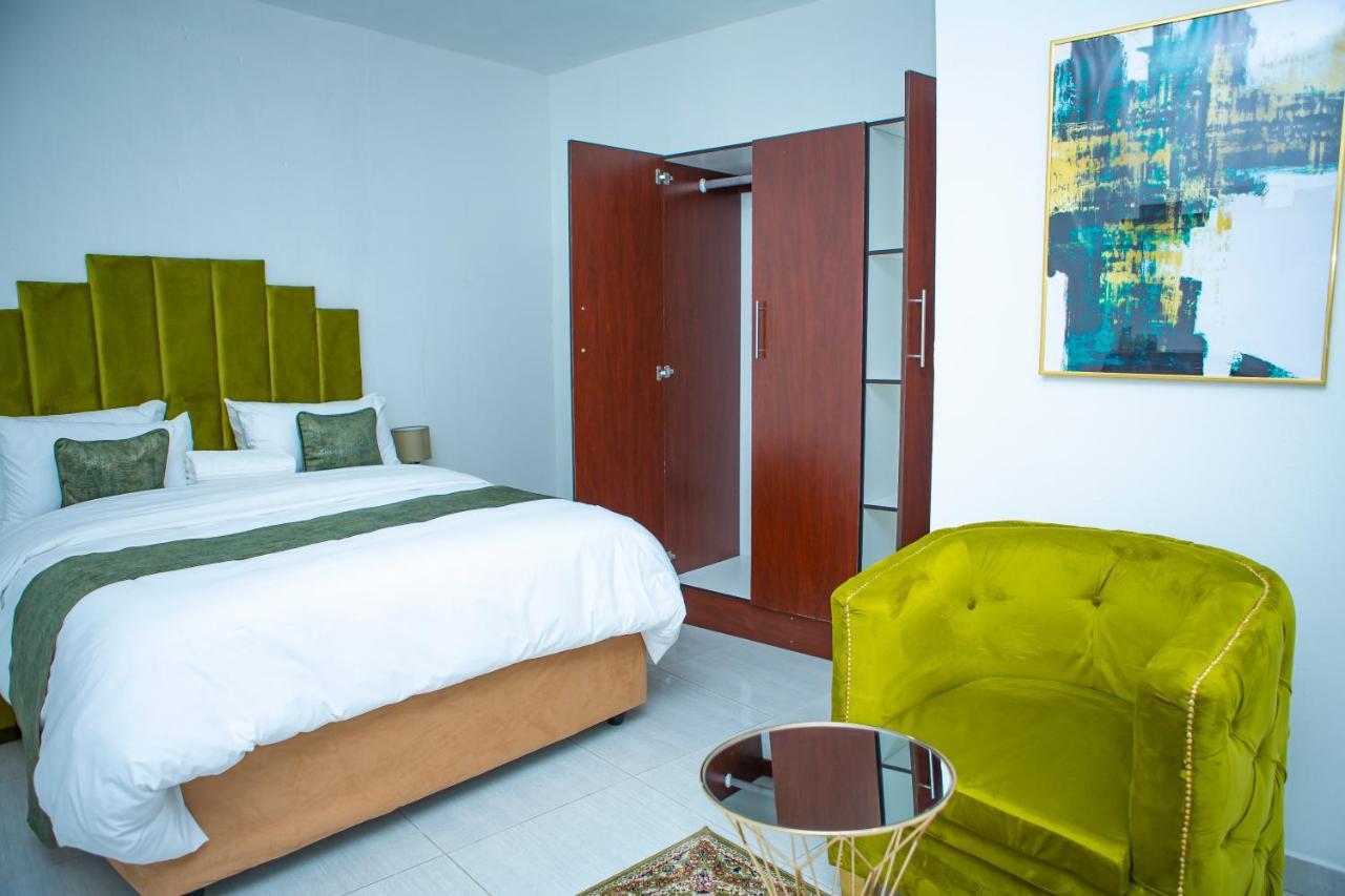 Platinum Eagle Guest house 3*