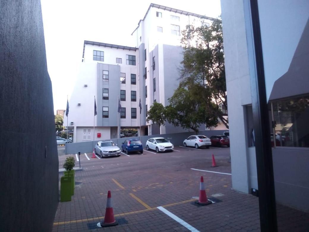 The Kellyrose Experiment Johannesburg