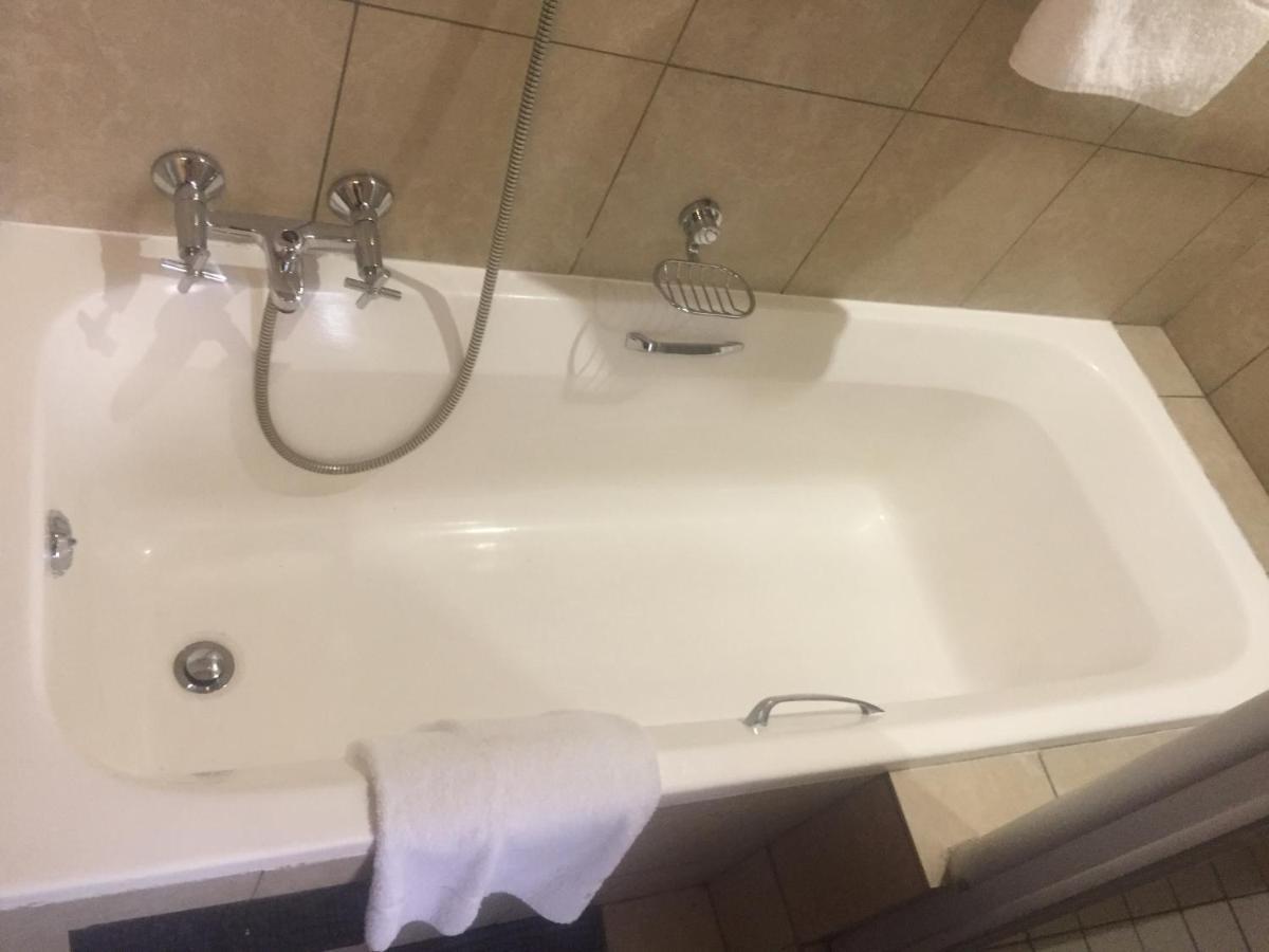 Mabungubwe - Away From Apartment