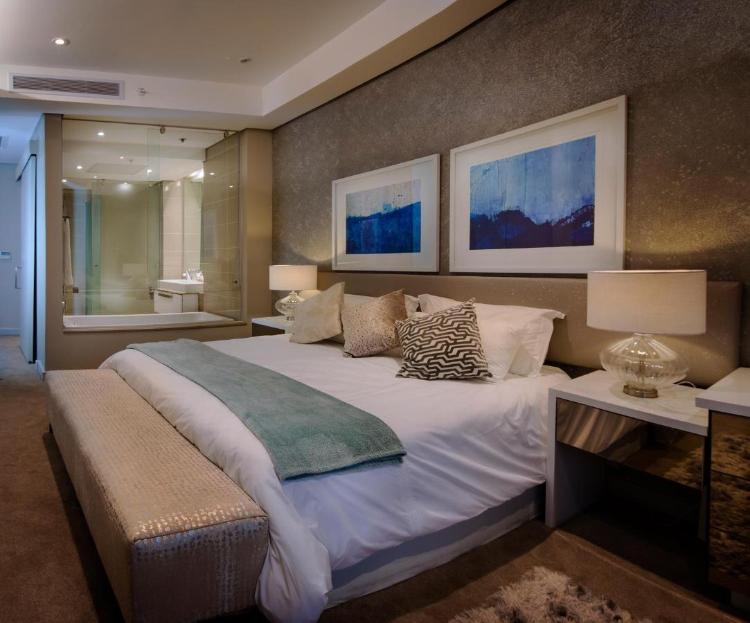 Sandton Skye Premium & Penthouses Johannesburg