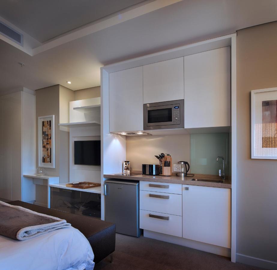 Apartment Sandton Skye Premium & Penthouses *