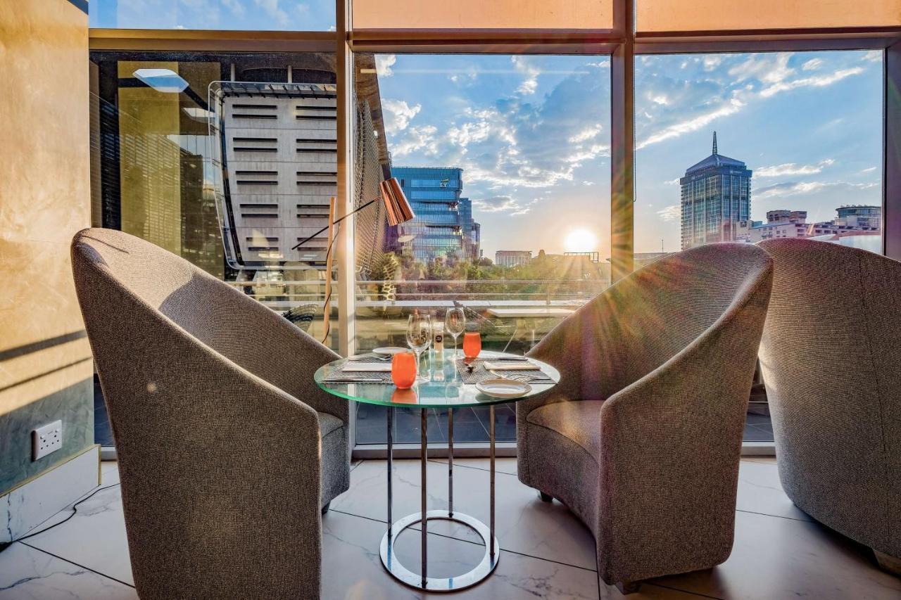 Radisson Blu Gautrain Hotel, Sandton 4*