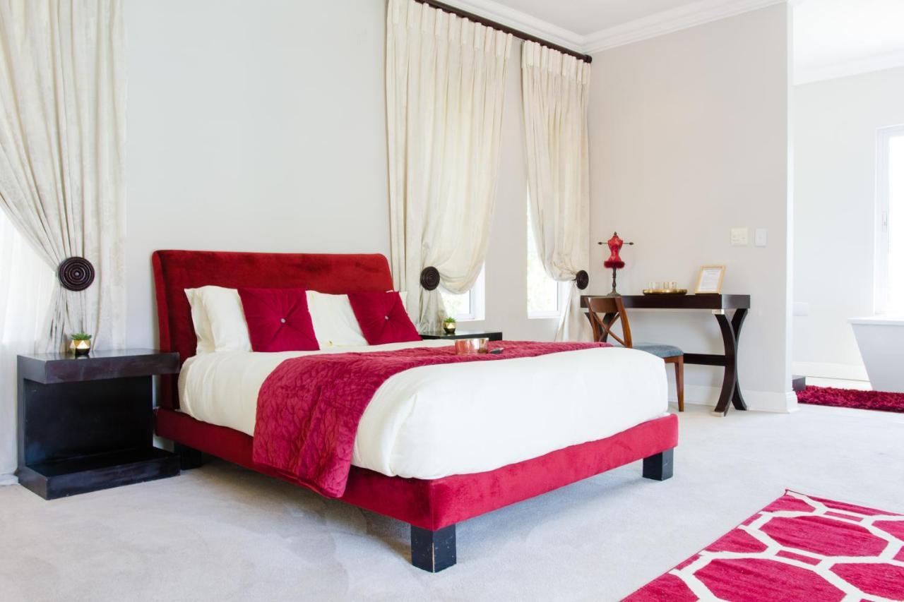 The Houghton 4*
