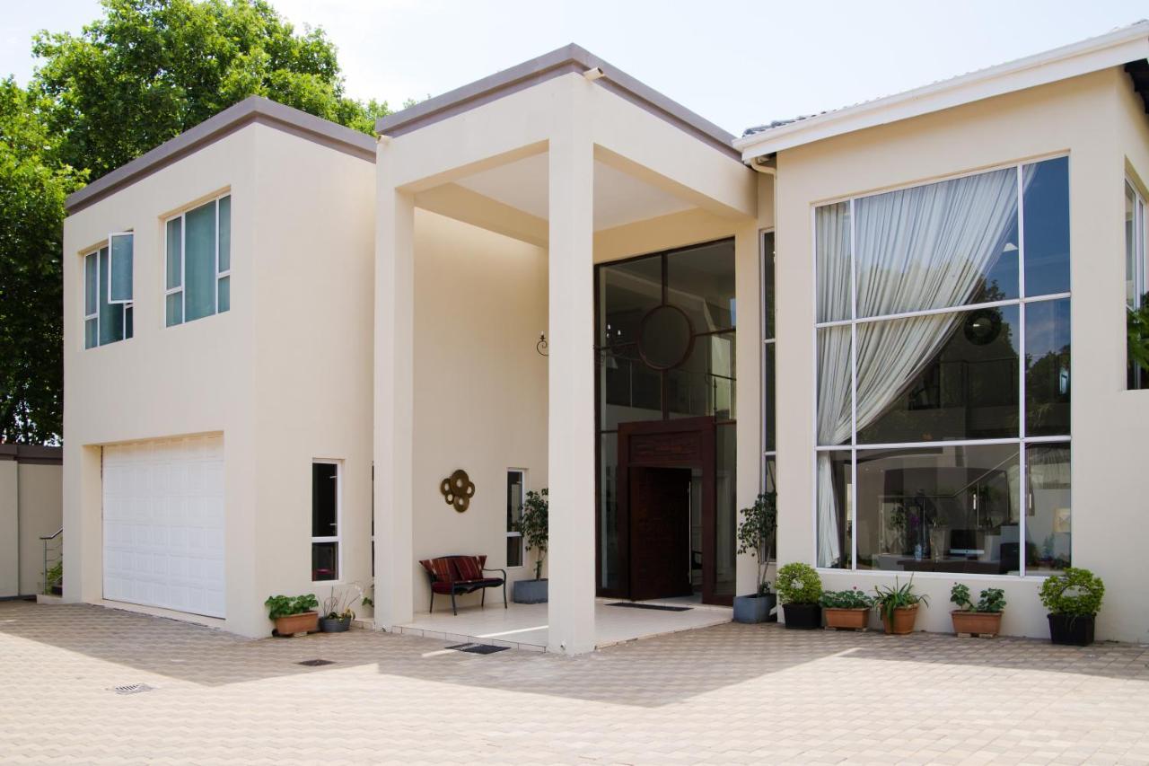 The Houghton 4*