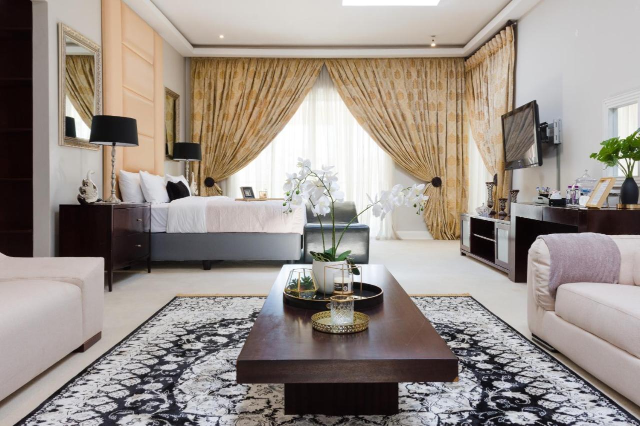The Houghton 4*