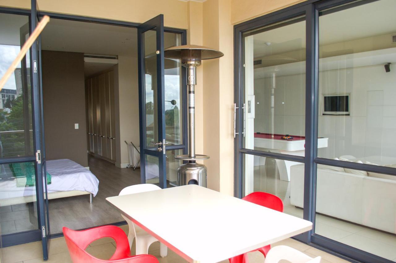 Stunning 2 Bedroom *