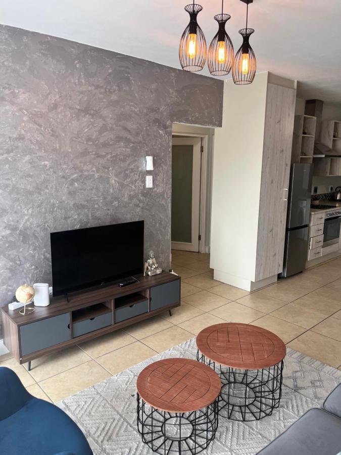 Apartment The Cube Apartments, Unit 34 On De La Rey Road Johannesburg