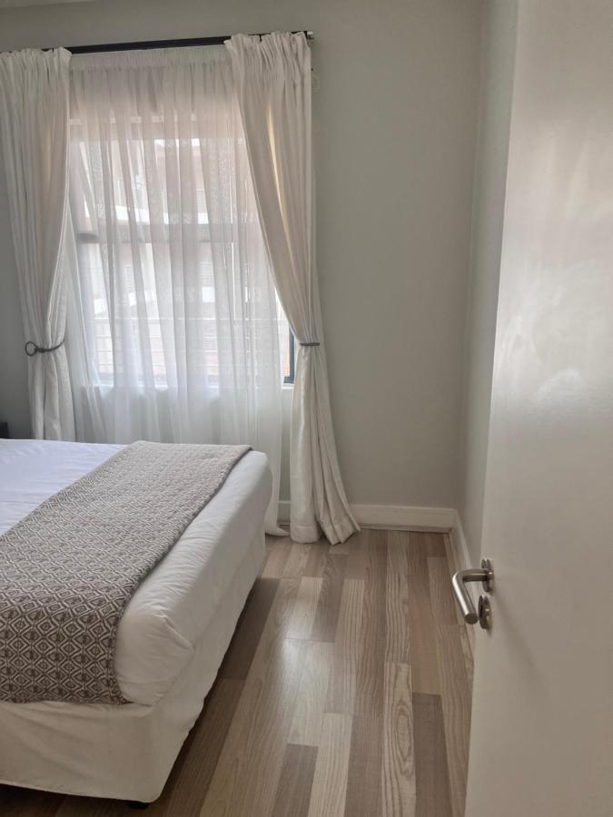 The Cube Apartments, Unit 34 On De La Rey Road Apartment *