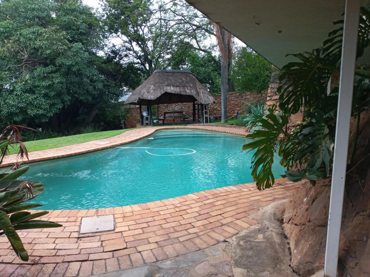 Guest house Zk On Hearn Johannesburg