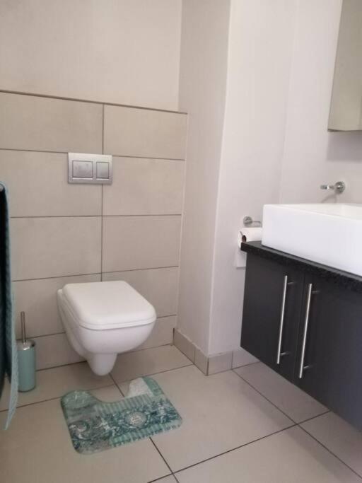 Apartment Luxury 2bed Opposite Woolies On Gandhi Square+wifi