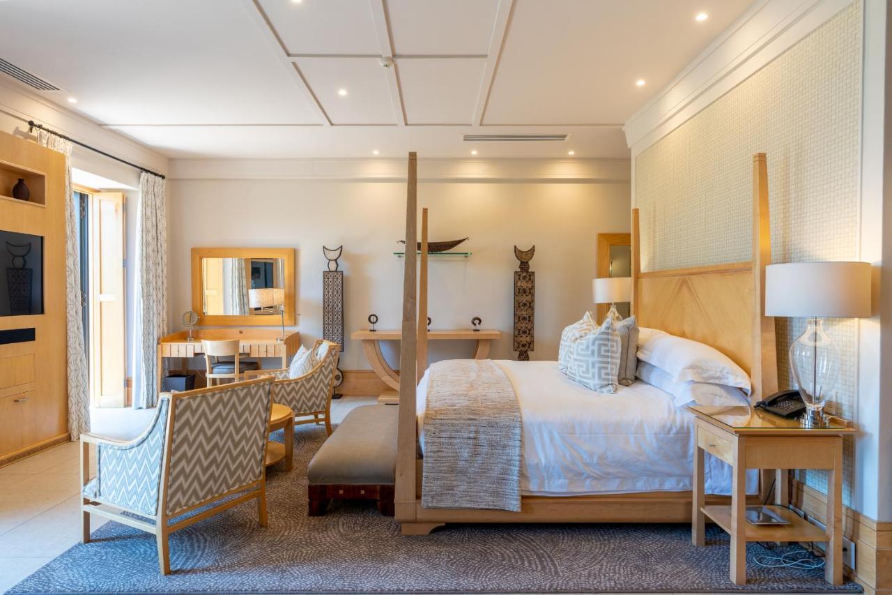 Saxon Hotel, & 5* Johannesburg