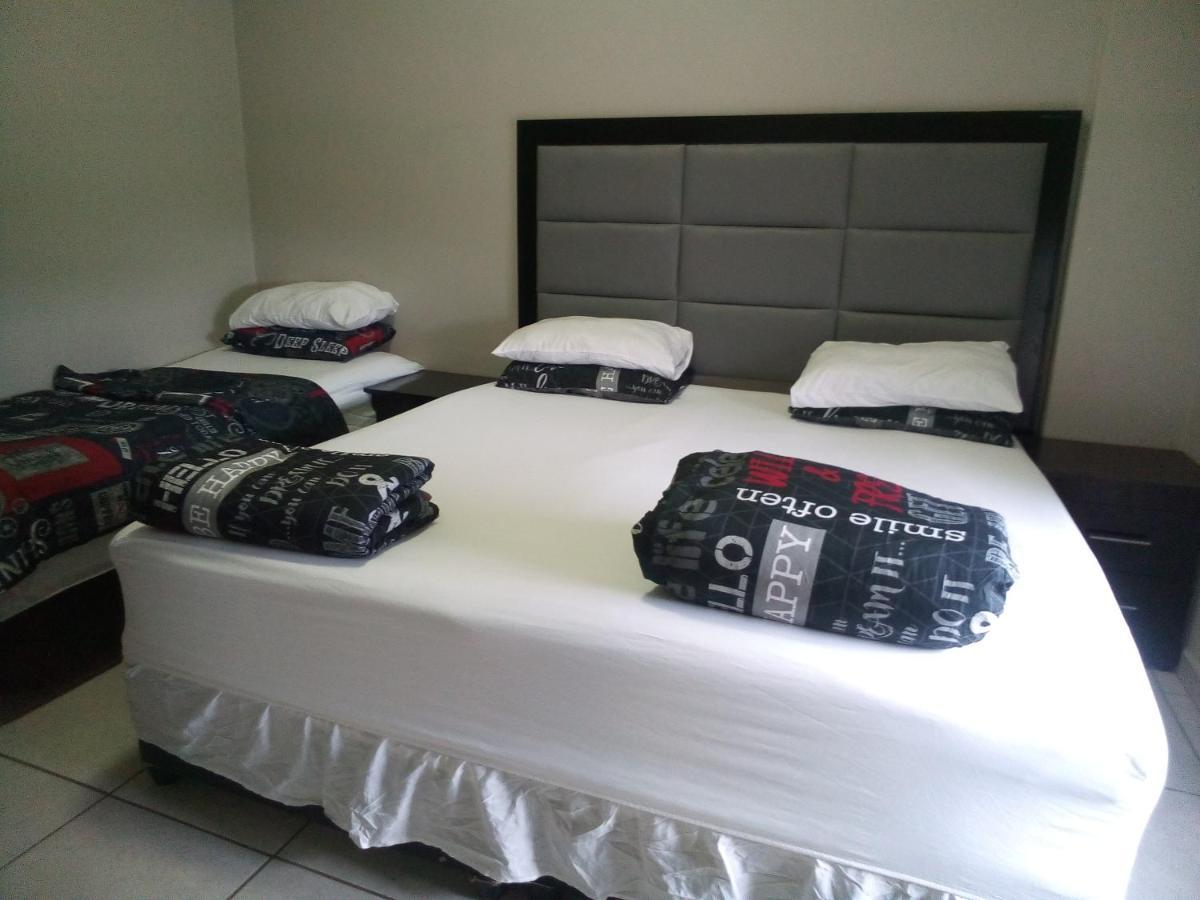Rosebank Hostel Johannesburg