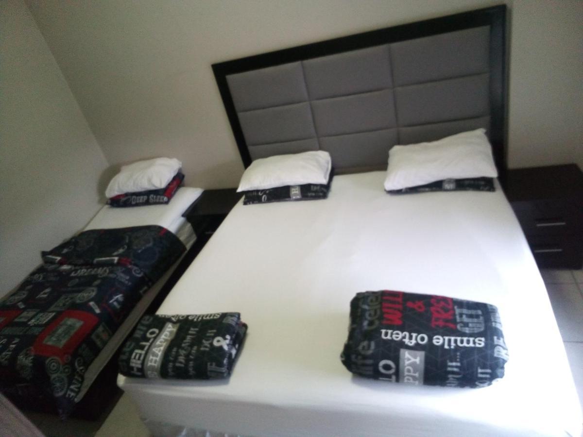 Rosebank Albergue *