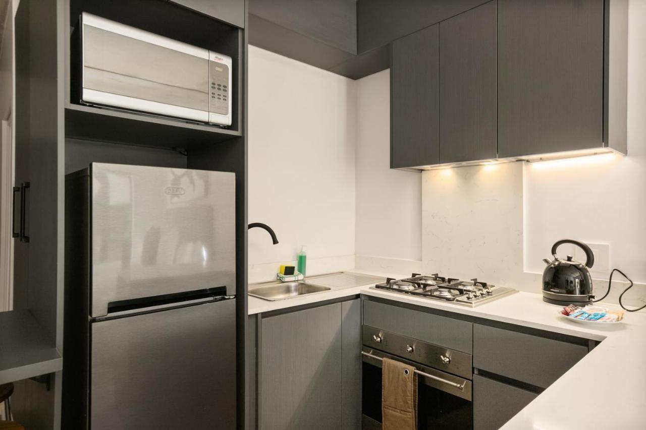 Hyde Park House Apartment