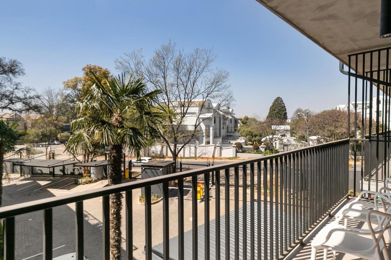 Hyde Park House Apartment *