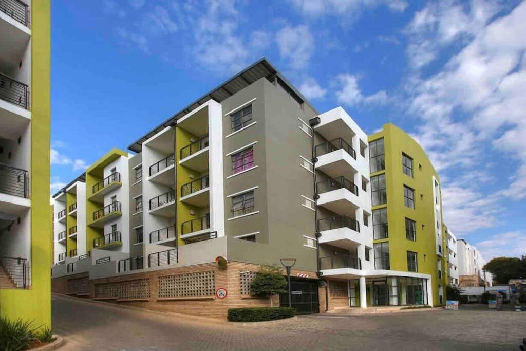 Apartment Exquisite Comfortable And Affordable Elegant Place *