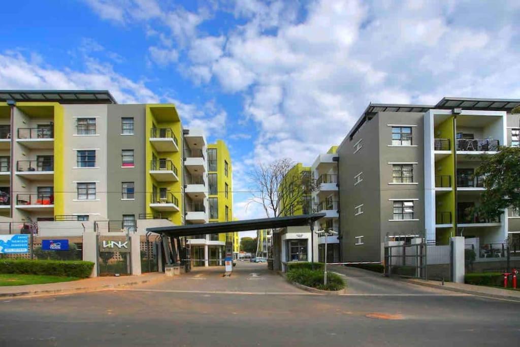 Exquisite Comfortable And Affordable Elegant Place Johannesburg