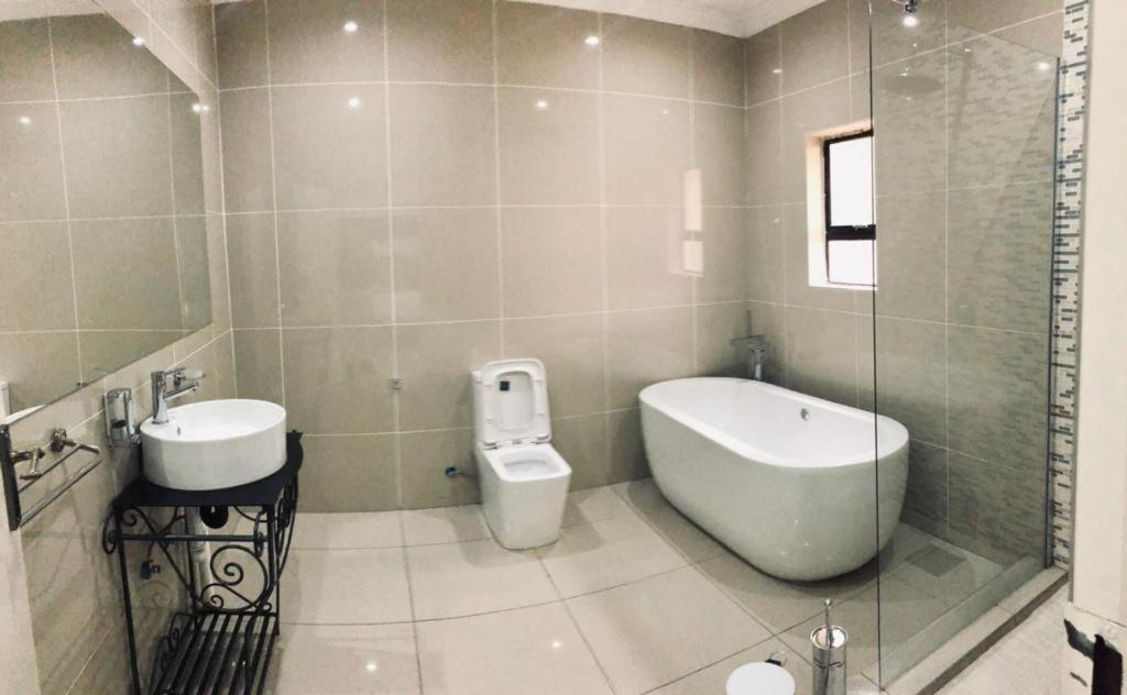 La Tranquillite * Johannesburg